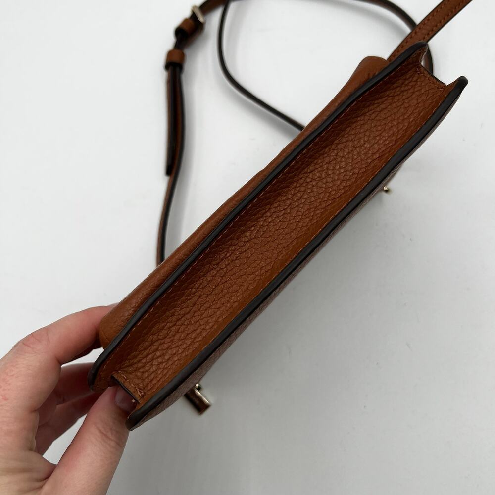 Kate Spade Leila Pebbled Leather Small Crossbody Bag - Picture 4 of 8